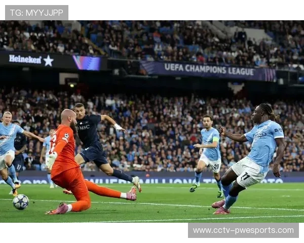 勒沃库森痛失良机格里马尔多点球不中球队遗憾未能扳平比分